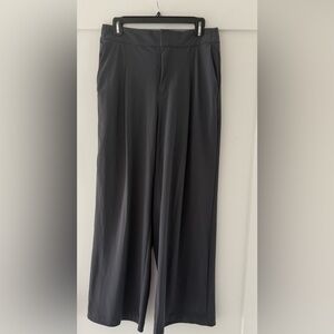 Athleta Women’s Trouser in Navy